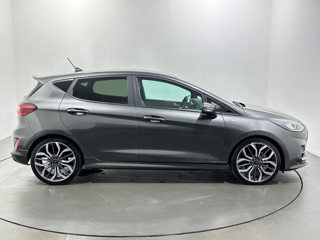 2022 Ford Fiesta - Photo 9