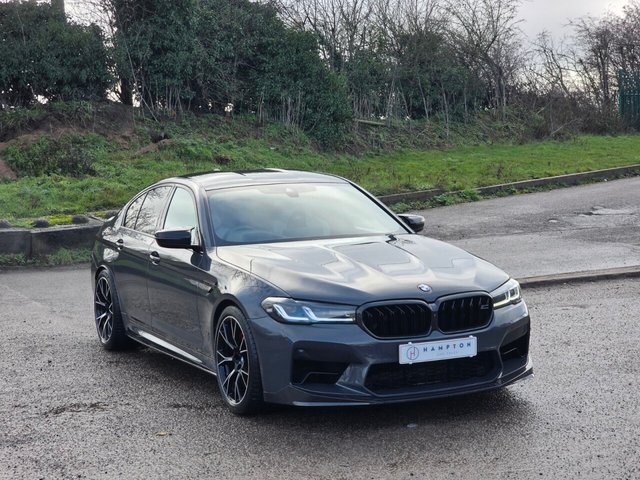 2021 BMW M5 - Photo 2