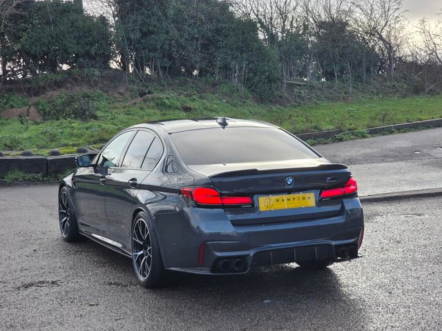 2021 BMW M5 - Photo 7