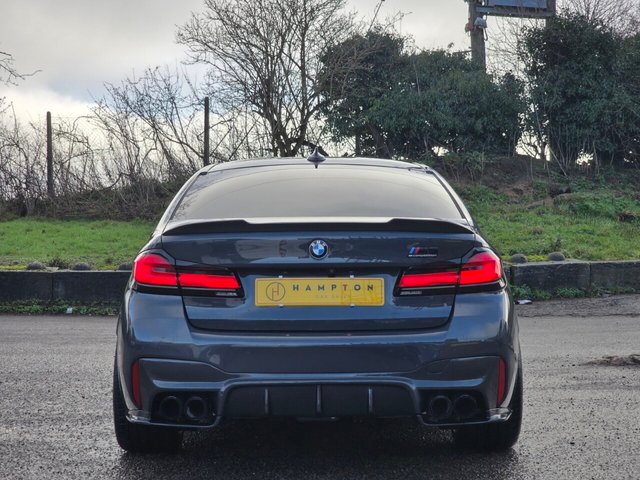 2021 BMW M5 - Photo 8