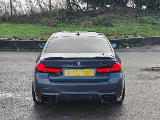 2021 BMW M5 - Photo 9