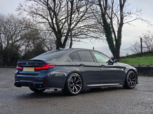2021 BMW M5 - Photo 10