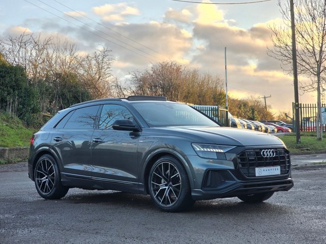 2018 AUDI Q8