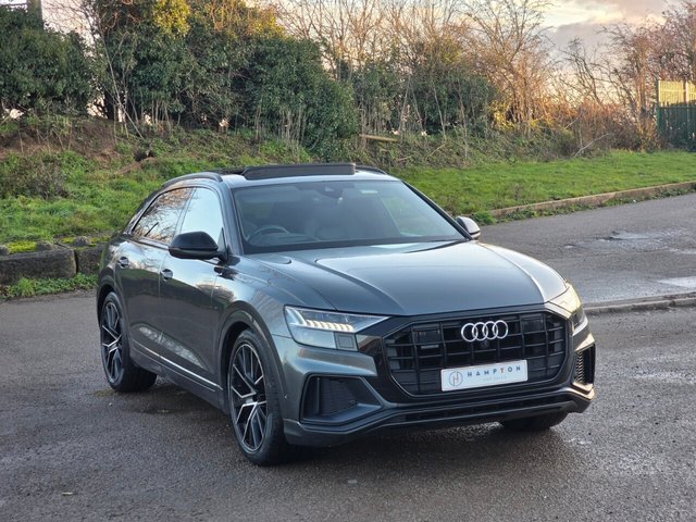 2018 AUDI Q8 - Photo 2