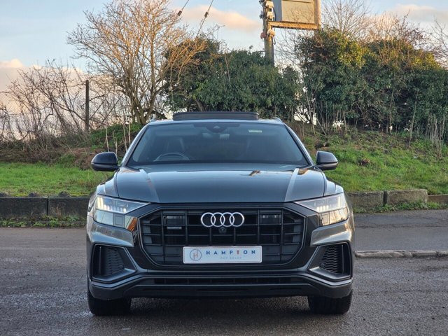 2018 AUDI Q8 - Photo 3