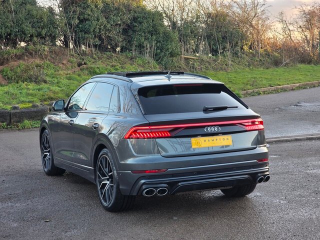 2018 AUDI Q8 - Photo 7