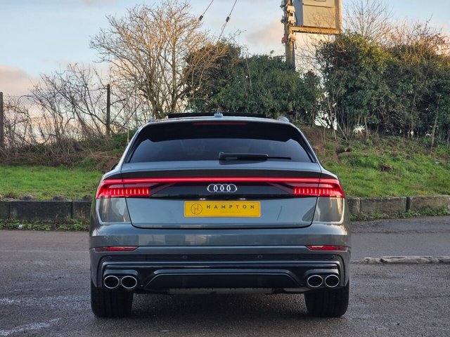 2018 AUDI Q8 - Photo 8