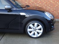 USED 2017 67 MINI CLUBMAN 2.0 Cooper S Auto Euro 6 (s/s) 6dr PAN ROOF,XL MEDIA,REV CAM,FSH