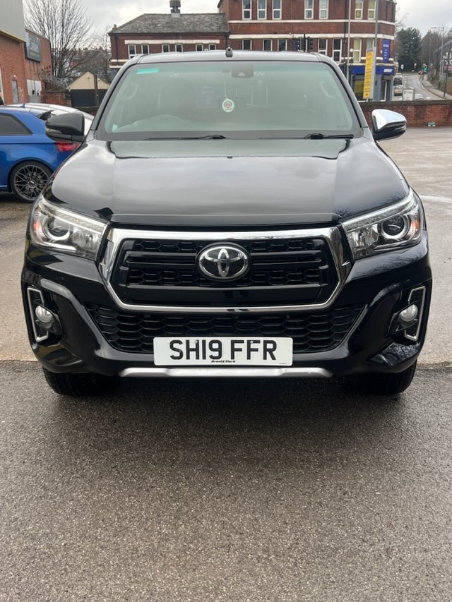 2019 TOYOTA HI-LUX 2.4 D-4D Invincible X Pickup Double Cab 4dr Diesel Auto 4WD Euro 6 (TSS, 3.5t) (150 ps) - Photo 7