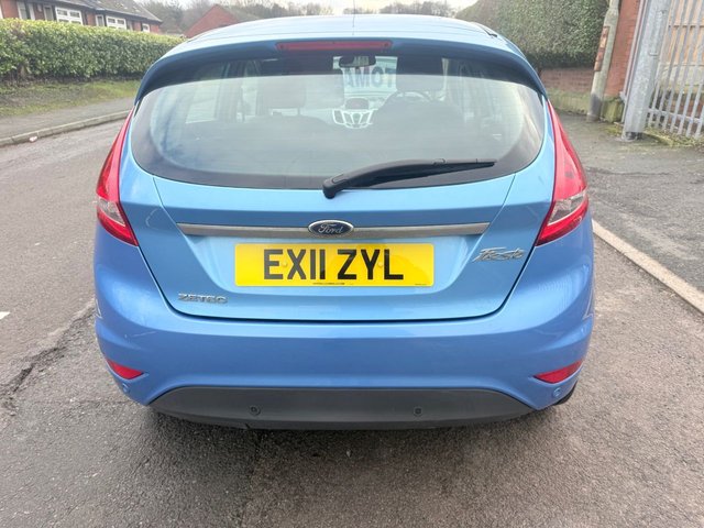 2011 FORD FIESTA - Photo 9