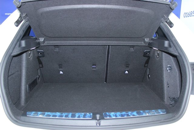 2020 BMW 1 SERIES - Photo 9