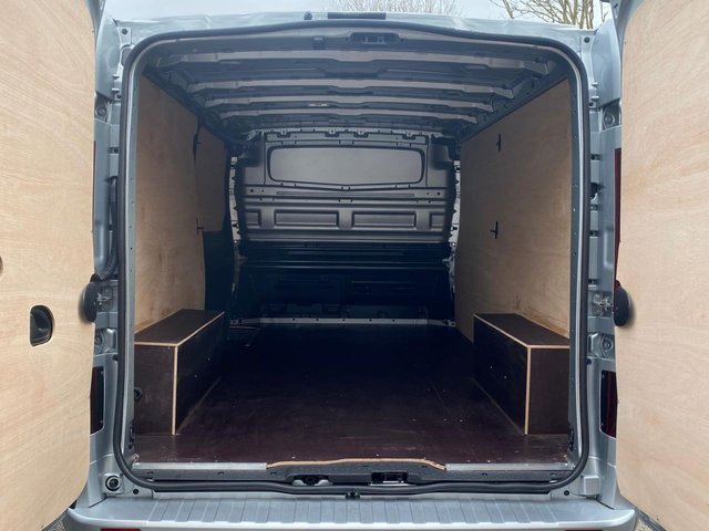 2026 RENAULT TRAFIC - Photo 10