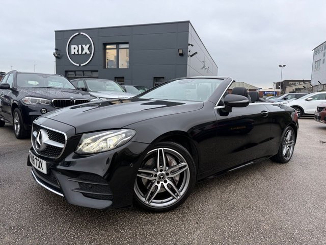 2018 MERCEDES-BENZ E-CLASS 2.0 E220d AMG Line Cabriolet 2dr Diesel G-Tronic+ Euro 6 (s/s) (194 ps)-2 FORMER KEEPERS-FINISHED IN OBSIDIAN BLACK WITH BLACK HALF LEATHER AND RUBY RED SOFT TOP-REVERSE CAMERA-ACTIVE PARK ASSIST-HEATED SEATS-AIR SCARF-BLUETOOTH-CRUISE CONTROL-PARKING SENSORS-DAB RADIO-ELECTRIC FOLDING MIRRORS-19" AMG DOUBLE SPOKE ALLOYS-DUAL ZONE CLIMATE CONTROL - Photo 2