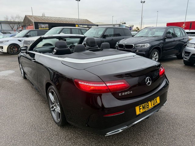 2018 MERCEDES-BENZ E-CLASS 2.0 E220d AMG Line Cabriolet 2dr Diesel G-Tronic+ Euro 6 (s/s) (194 ps)-2 FORMER KEEPERS-FINISHED IN OBSIDIAN BLACK WITH BLACK HALF LEATHER AND RUBY RED SOFT TOP-REVERSE CAMERA-ACTIVE PARK ASSIST-HEATED SEATS-AIR SCARF-BLUETOOTH-CRUISE CONTROL-PARKING SENSORS-DAB RADIO-ELECTRIC FOLDING MIRRORS-19" AMG DOUBLE SPOKE ALLOYS-DUAL ZONE CLIMATE CONTROL - Photo 5