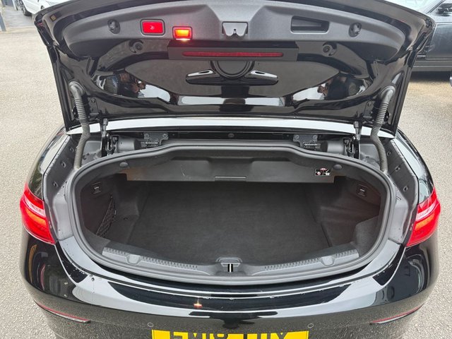 2018 MERCEDES-BENZ E-CLASS 2.0 E220d AMG Line Cabriolet 2dr Diesel G-Tronic+ Euro 6 (s/s) (194 ps)-2 FORMER KEEPERS-FINISHED IN OBSIDIAN BLACK WITH BLACK HALF LEATHER AND RUBY RED SOFT TOP-REVERSE CAMERA-ACTIVE PARK ASSIST-HEATED SEATS-AIR SCARF-BLUETOOTH-CRUISE CONTROL-PARKING SENSORS-DAB RADIO-ELECTRIC FOLDING MIRRORS-19" AMG DOUBLE SPOKE ALLOYS-DUAL ZONE CLIMATE CONTROL - Photo 8