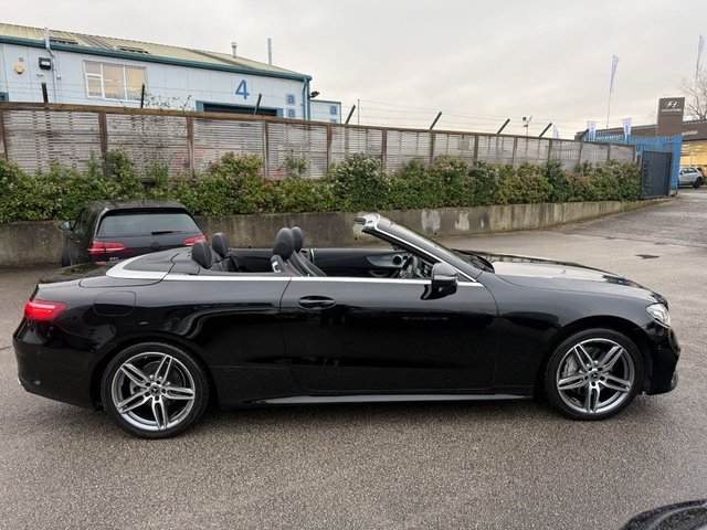 2018 MERCEDES-BENZ E-CLASS 2.0 E220d AMG Line Cabriolet 2dr Diesel G-Tronic+ Euro 6 (s/s) (194 ps)-2 FORMER KEEPERS-FINISHED IN OBSIDIAN BLACK WITH BLACK HALF LEATHER AND RUBY RED SOFT TOP-REVERSE CAMERA-ACTIVE PARK ASSIST-HEATED SEATS-AIR SCARF-BLUETOOTH-CRUISE CONTROL-PARKING SENSORS-DAB RADIO-ELECTRIC FOLDING MIRRORS-19" AMG DOUBLE SPOKE ALLOYS-DUAL ZONE CLIMATE CONTROL - Photo 11