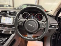 USED 2016 16 JAGUAR F-PACE 2.0 D180 Prestige SUV 5dr Diesel Auto AWD Euro 6 (s/s) (180 ps) Panoramic Roof - Satellite Navigation - 1 Previous Owner