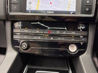 USED 2016 16 JAGUAR F-PACE 2.0 D180 Prestige SUV 5dr Diesel Auto AWD Euro 6 (s/s) (180 ps) Panoramic Roof - Satellite Navigation - 1 Previous Owner