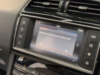 USED 2016 16 JAGUAR F-PACE 2.0 D180 Prestige SUV 5dr Diesel Auto AWD Euro 6 (s/s) (180 ps) Panoramic Roof - Satellite Navigation - 1 Previous Owner