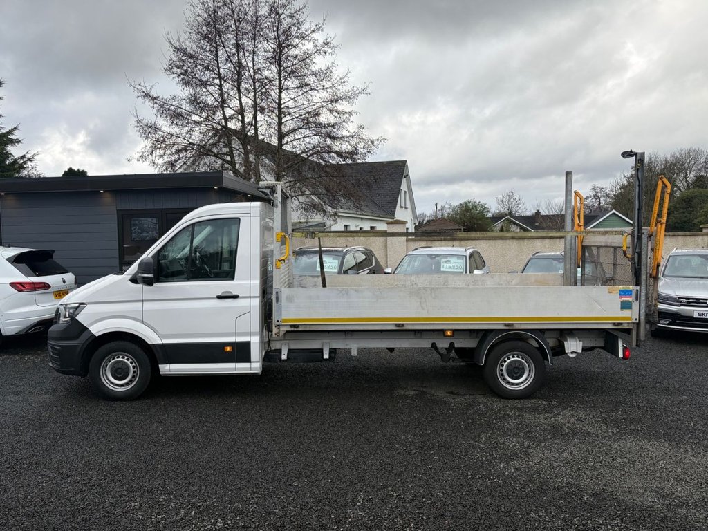 USED 2022 72 VOLKSWAGEN CRAFTER 2.0 TDI CR35 Startline Flat Frame Chassis Cab 2dr Diesel Manual FWD LWB Euro 6 (s/s) (Flat Frame) (140 ps) 2 Keys - 1 Owner!