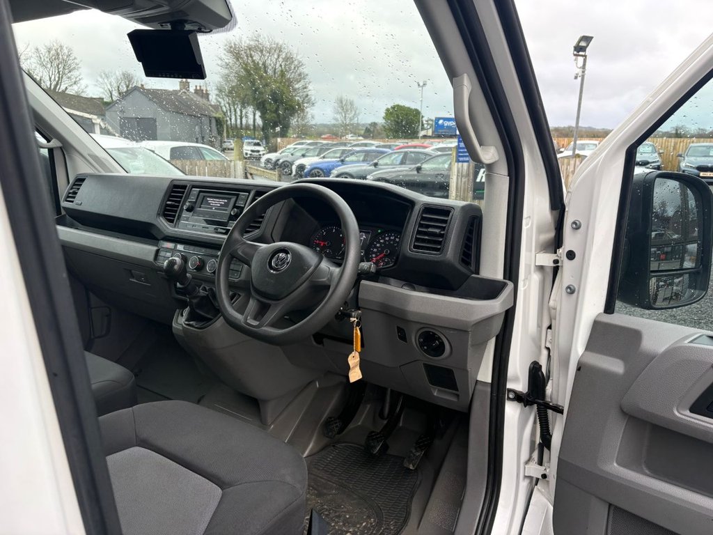 USED 2022 72 VOLKSWAGEN CRAFTER 2.0 TDI CR35 Startline Flat Frame Chassis Cab 2dr Diesel Manual FWD LWB Euro 6 (s/s) (Flat Frame) (140 ps) 2 Keys - 1 Owner!