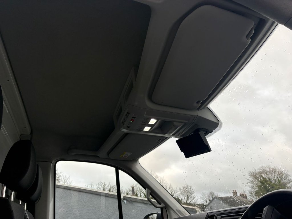 USED 2022 72 VOLKSWAGEN CRAFTER 2.0 TDI CR35 Startline Flat Frame Chassis Cab 2dr Diesel Manual FWD LWB Euro 6 (s/s) (Flat Frame) (140 ps) 2 Keys - 1 Owner!