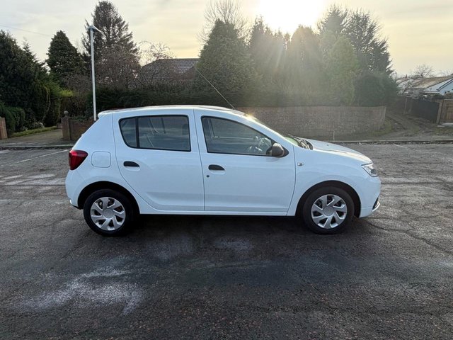 View our DACIA SANDERO