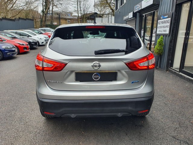 2015 NISSAN QASHQAI 1.5 dCi n-tec SUV 5dr Diesel Manual 2WD Euro 6 (s/s) (110 ps) - Photo 5