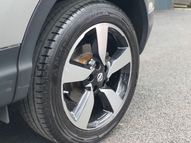 2015 NISSAN QASHQAI 1.5 dCi n-tec SUV 5dr Diesel Manual 2WD Euro 6 (s/s) (110 ps) - Photo 10