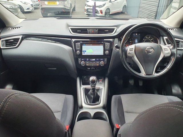 2015 NISSAN QASHQAI 1.5 dCi n-tec SUV 5dr Diesel Manual 2WD Euro 6 (s/s) (110 ps) - Photo 3