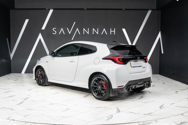 2022 TOYOTA YARIS - Photo 10