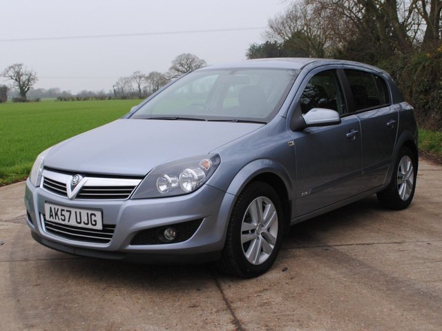 2007 57 Vauxhall Astra 1.7 CDTi 16v SXi Hatchback 5dr Diesel Manual (138 g/km, 99 bhp)