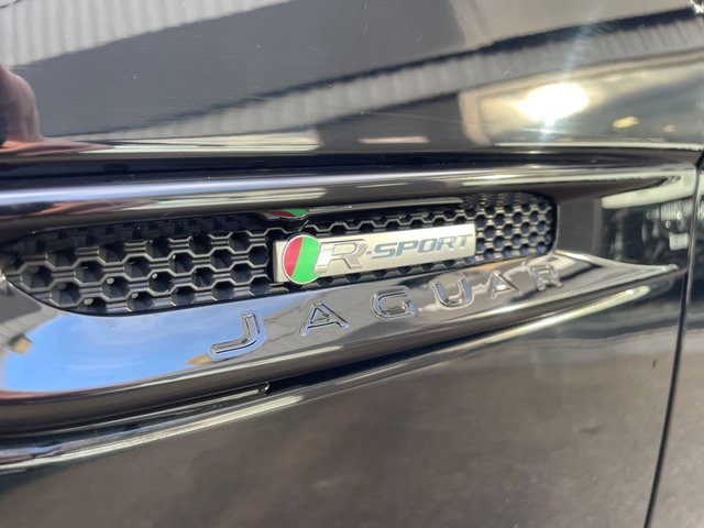 2018 JAGUAR F-PACE - Photo 10