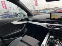 USED 2017 17 AUDI A4 AVANT 2.0 TDI ultra S line Estate 5dr Diesel Manual Euro 6 (s/s) (190 ps) APPLE CAR PLAY / SENSORS