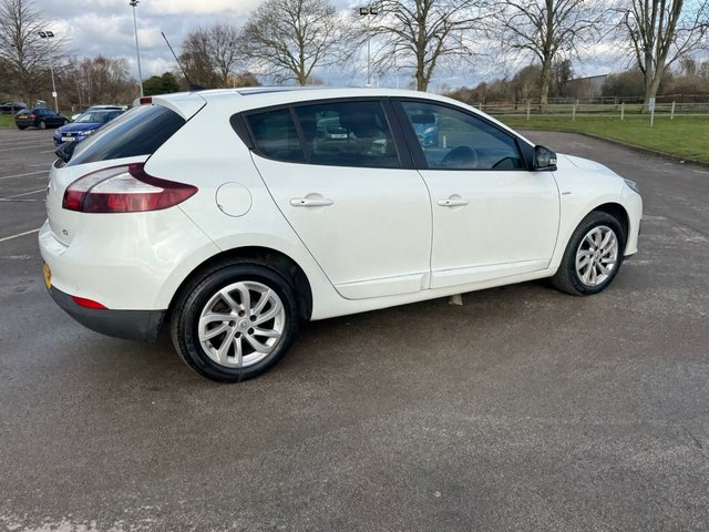2015 Renault Megane 1.5L Limited Nav 5dr - Photo 4