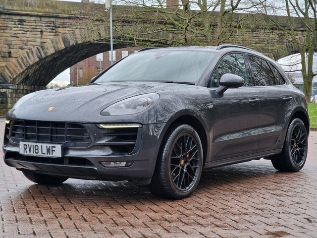 2018 PORSCHE MACAN - Photo 3