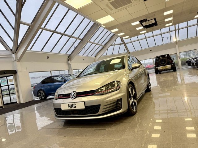 2016 Volkswagen Golf 2L GTI Performance 5dr - Photo 10