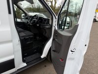 FORD TRANSIT — thumbnail 33 of 51