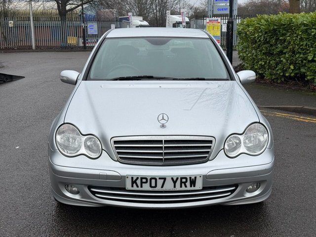 2007 Mercedes-Benz C-Class 1.8L Classic Se 4dr - Photo 2