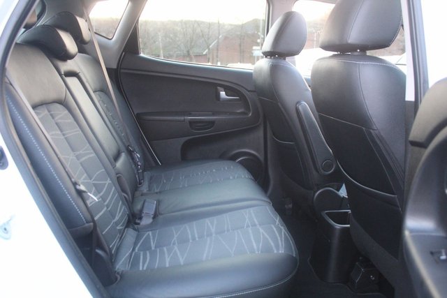 2017 KIA VENGA - Photo 12