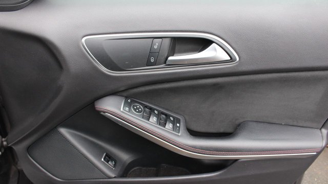 2019 MERCEDES-BENZ GLA (2019) - Photo 10