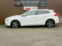 USED 2017 17 VOLVO V40 2.0 D3 R-Design Nav Plus Hatchback 5dr Diesel Manual Euro 6 (s/s) (150 ps) HeatedSeats DAB SATNAV FSH