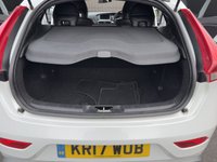USED 2017 17 VOLVO V40 2.0 D3 R-Design Nav Plus Hatchback 5dr Diesel Manual Euro 6 (s/s) (150 ps) HeatedSeats DAB SATNAV FSH