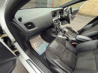 USED 2017 17 VOLVO V40 2.0 D3 R-Design Nav Plus Hatchback 5dr Diesel Manual Euro 6 (s/s) (150 ps) HeatedSeats DAB SATNAV FSH