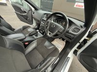 USED 2017 17 VOLVO V40 2.0 D3 R-Design Nav Plus Hatchback 5dr Diesel Manual Euro 6 (s/s) (150 ps) HeatedSeats DAB SATNAV FSH
