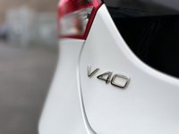 USED 2017 17 VOLVO V40 2.0 D3 R-Design Nav Plus Hatchback 5dr Diesel Manual Euro 6 (s/s) (150 ps) HeatedSeats DAB SATNAV FSH