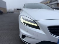 USED 2017 17 VOLVO V40 2.0 D3 R-Design Nav Plus Hatchback 5dr Diesel Manual Euro 6 (s/s) (150 ps) HeatedSeats DAB SATNAV FSH