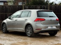 USED 2017 17 VOLKSWAGEN GOLF 1.4 Golf SE Nav TSi BlueMotion Technology Semi-Auto 5dr Sat Nav Apple CarPlay