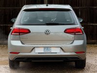 USED 2017 17 VOLKSWAGEN GOLF 1.4 Golf SE Nav TSi BlueMotion Technology Semi-Auto 5dr Sat Nav Apple CarPlay