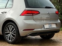USED 2017 17 VOLKSWAGEN GOLF 1.4 Golf SE Nav TSi BlueMotion Technology Semi-Auto 5dr Sat Nav Apple CarPlay
